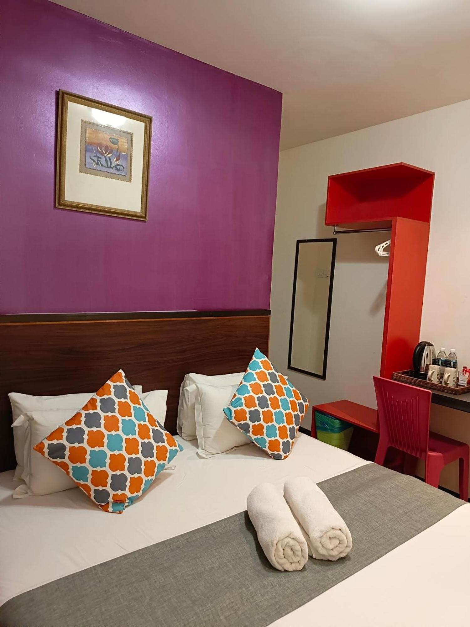 Beautiful Marigold Hotel 3*